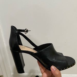 Vince Camuto black heels